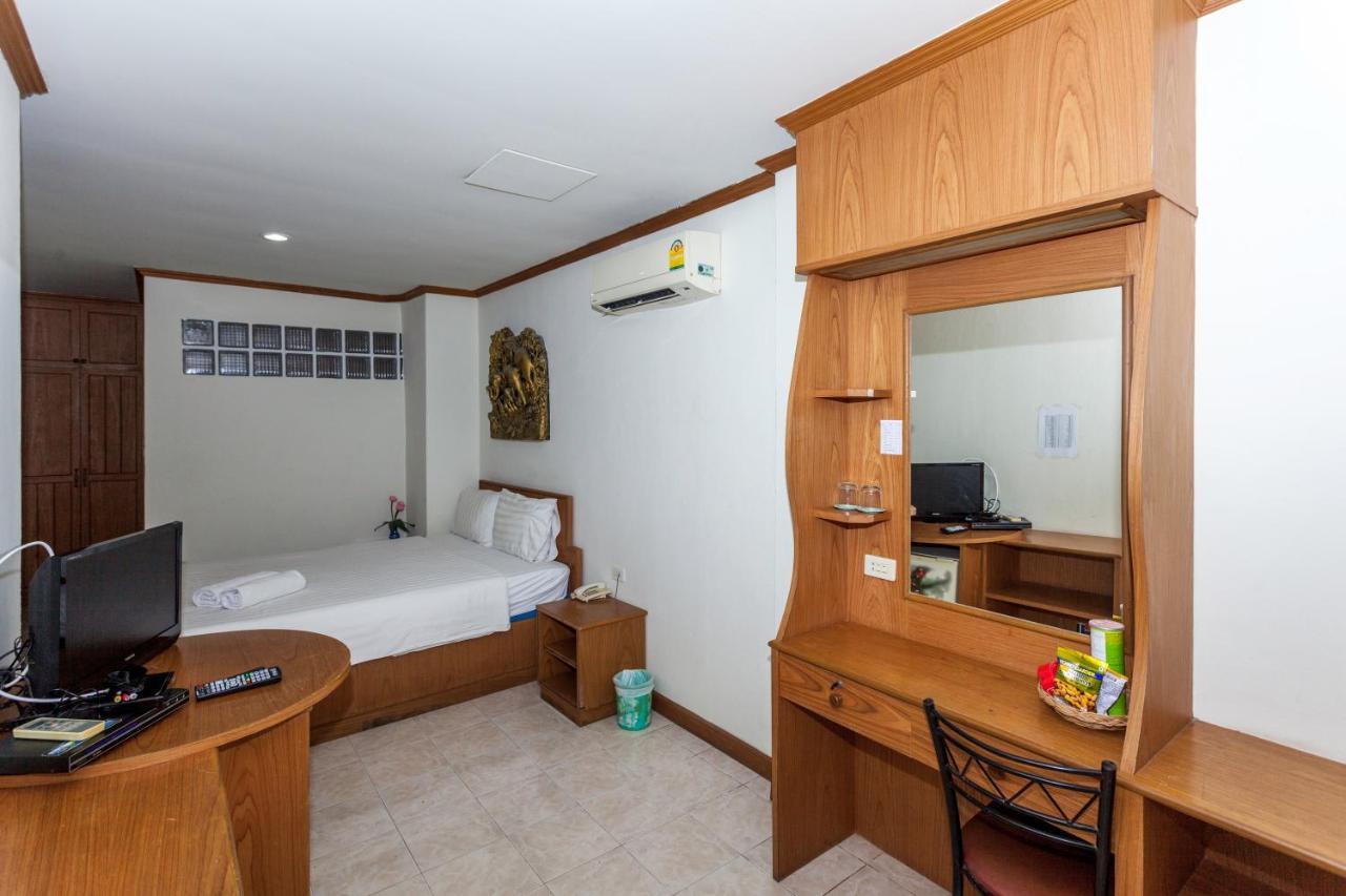 Andaman Sea Patong Exterior foto